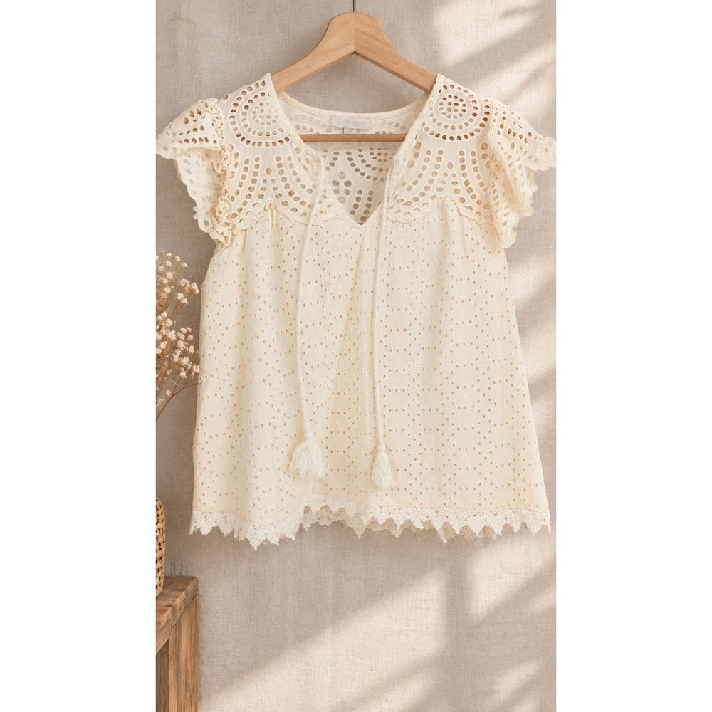 Jennifer & Grace Eyelet Blouse Womens Medium Cream Lace Trim Tassel Tie Boho
